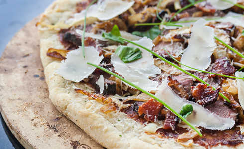 How To Use and Clean A Pizza Stone